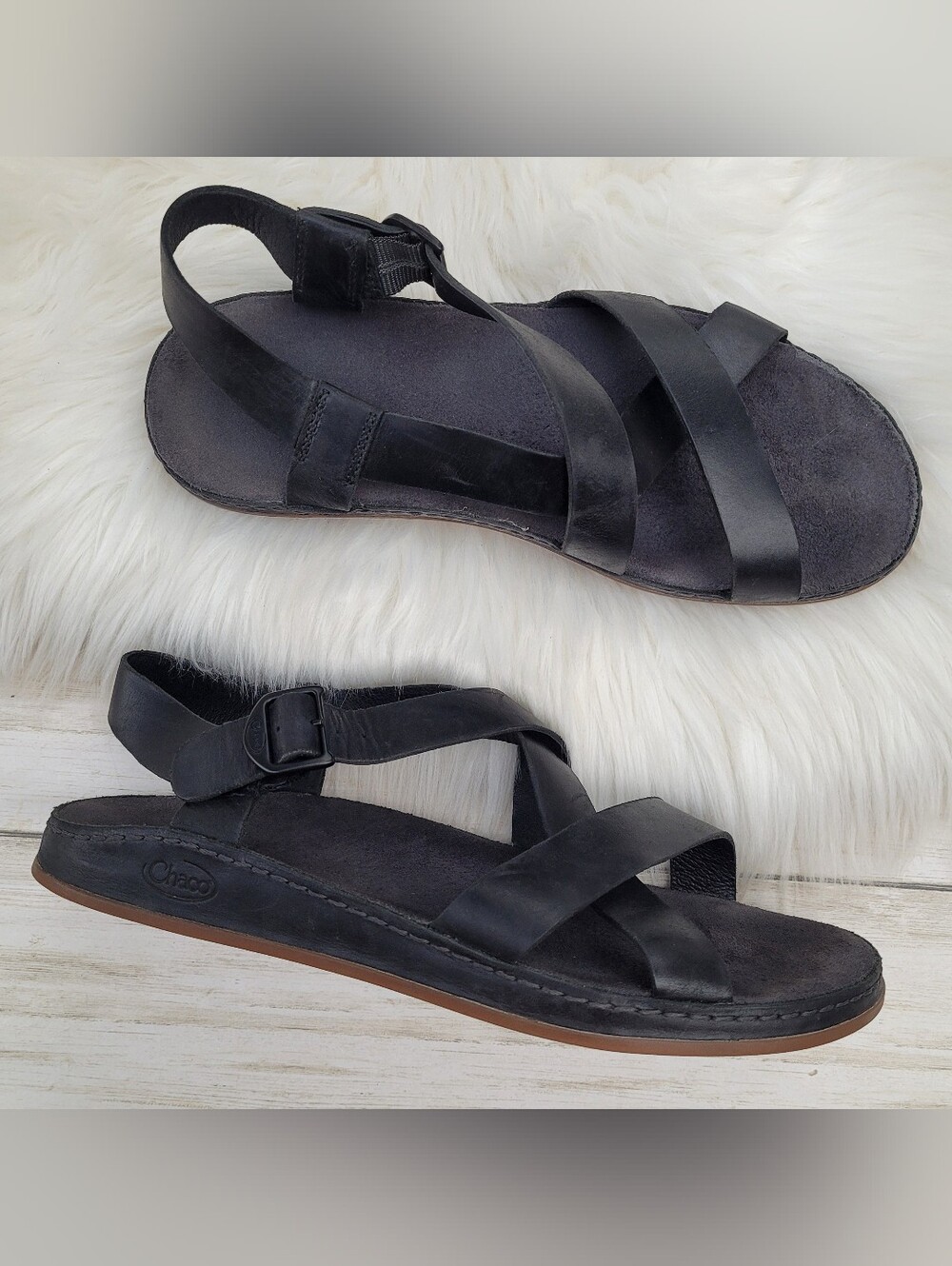 Chaco Black Leather Wayfarer Sandals Strappy Adjustable Buckle Hiking Women's 10